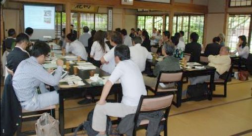 織物教育支援｜2011年度 新潟・国際協力ふれあい基金事業